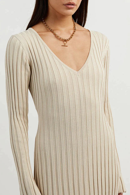 Luna™ | Elegant V-Neck Knitted Midi Dress