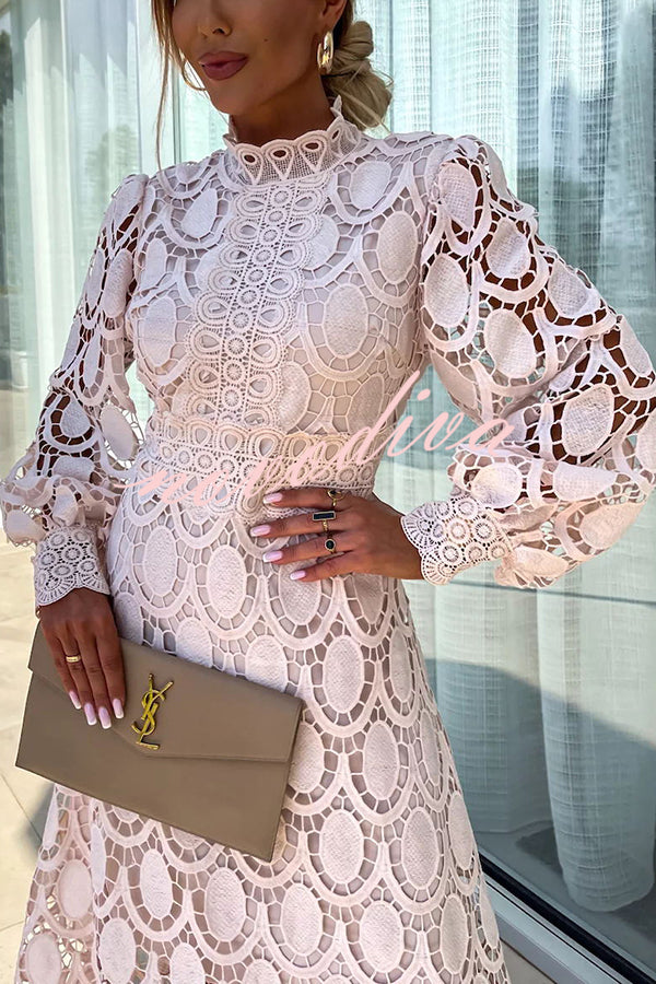 Alejandra - Elegant Casual Dress