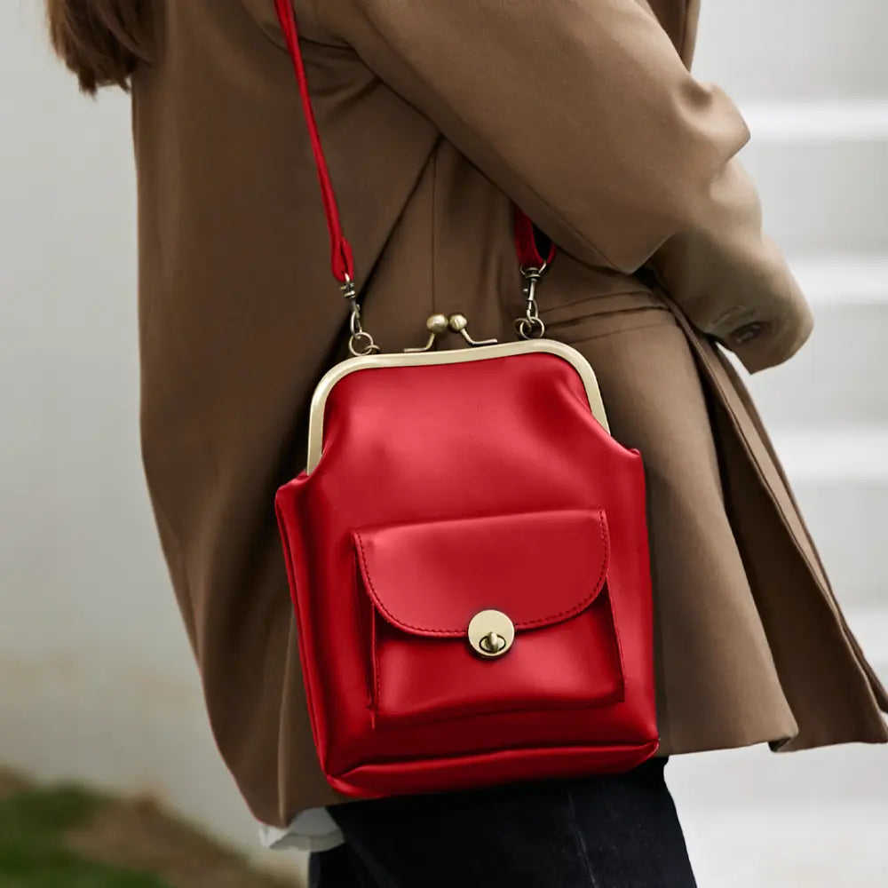 Anna - Chic Leather Bag with Kiss-Lock Closure