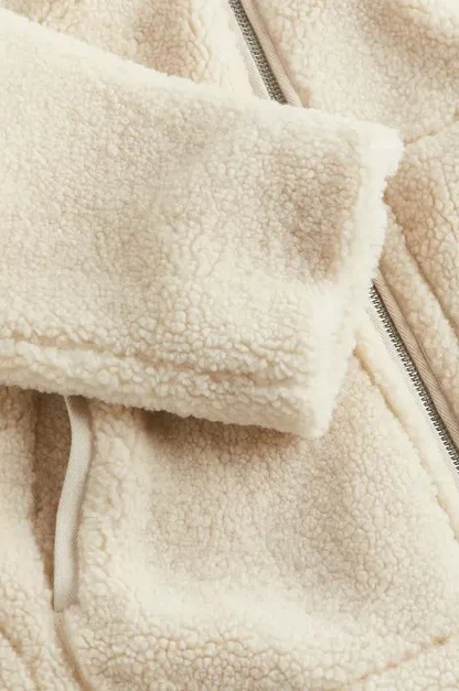 Amara™ – Soft Teddy Coat