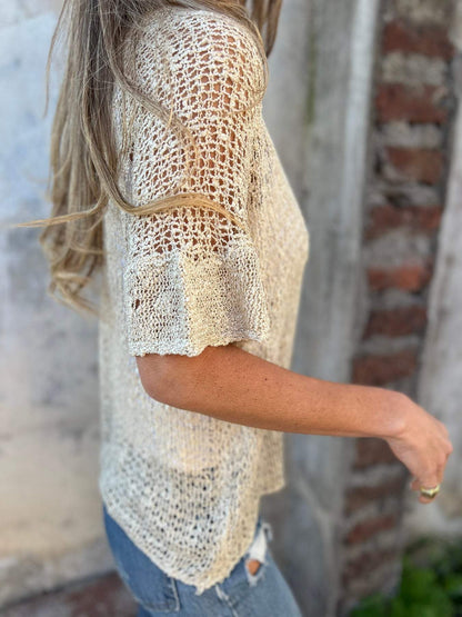 Kamila - Elegant Textured V-Neck Knit Top